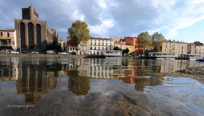 cathédrale Saint Etienne et fleuve Hérault cathédrale Saint Etienne et fleuve Hérault